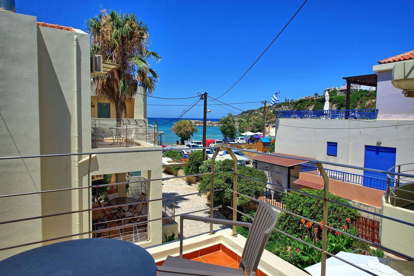 Foto 10 von 33: Ferienwohnung für 4 Personen mit Terrasse