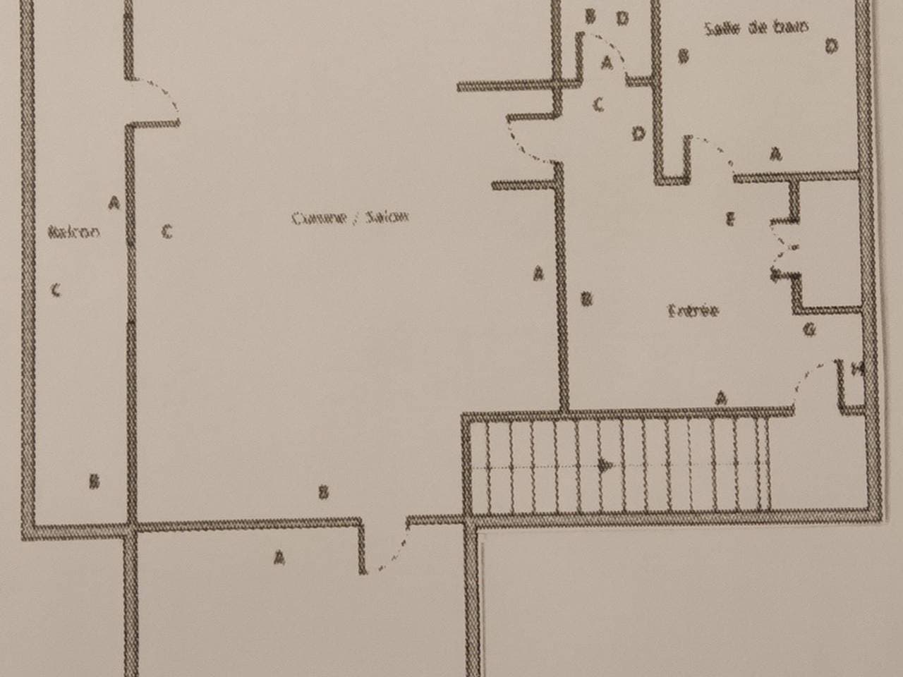 Foto 11 von 12: Charmante renovierte Wohnung 47m², 4 Pers, nahe Pisten, Parkplatz, WiFi