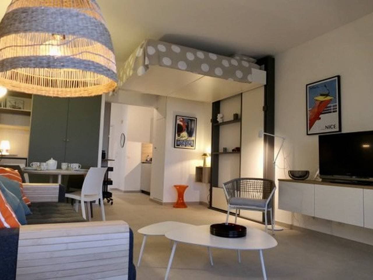 Foto 2 von 16: Klimatisiertes Studio mit Meerblick, 2-4 Personen, optionales Parken in Villeneuve-Loubet Strand