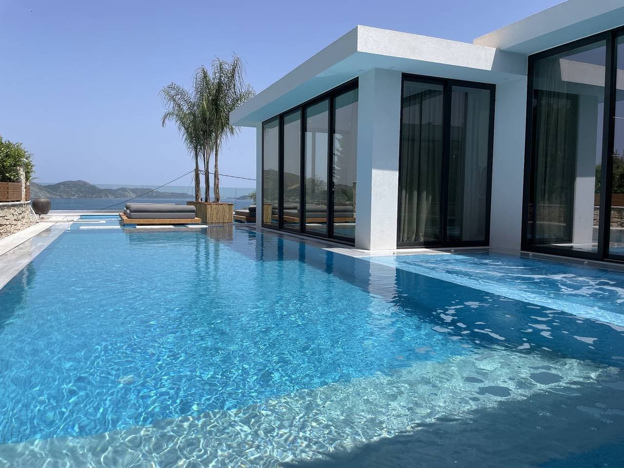 Villa 1