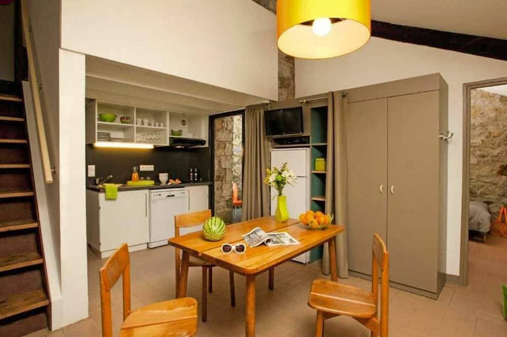 Foto 12 von 25: Herrliche Wohnung für 5 Personen mit  W-Lan, Pool, TV, Terrasse und Haustiere erlaubt