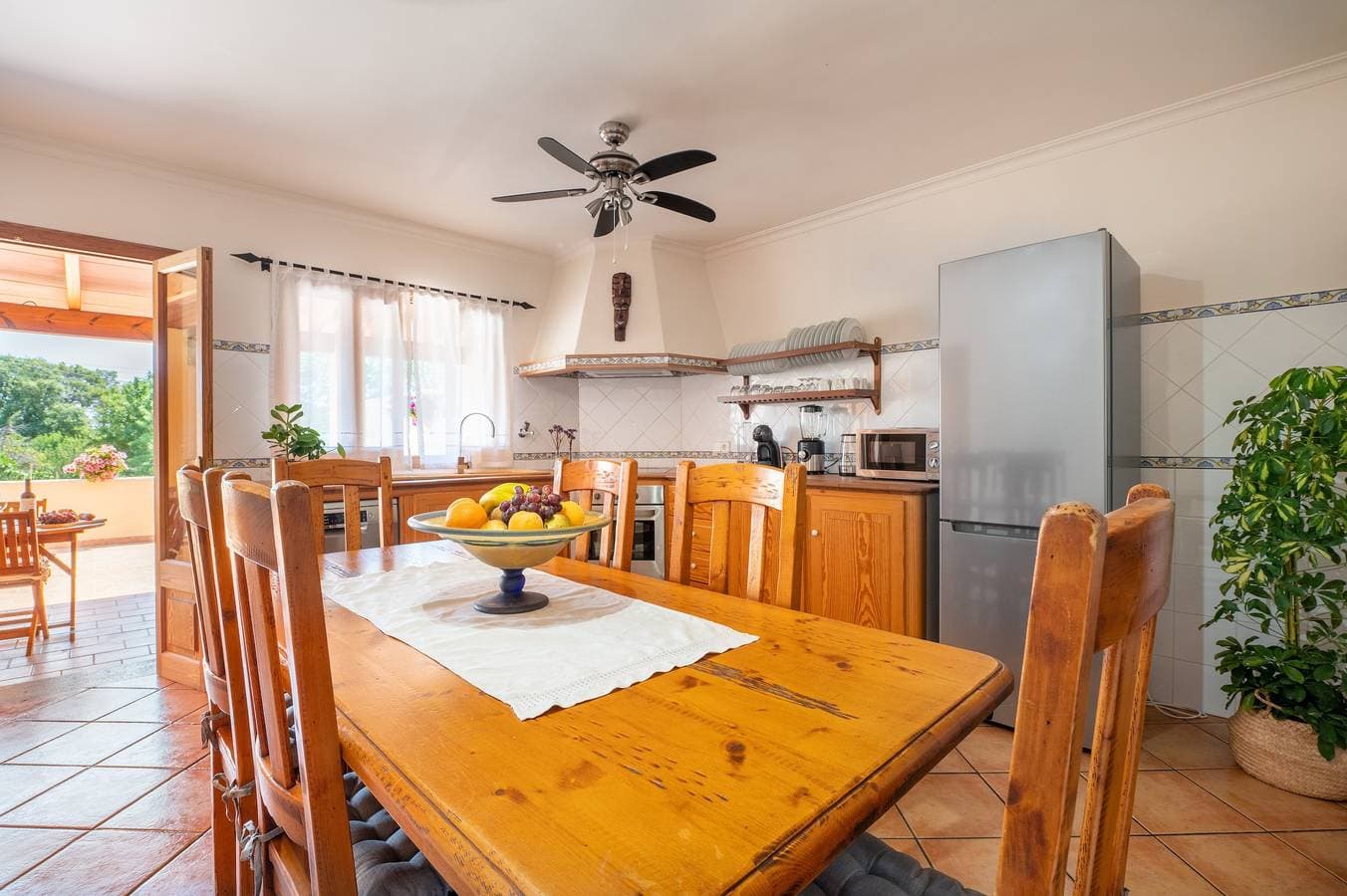 Foto 9 von 29: Ferienhaus Villa Ca Na Campins mit Bergblick, Pool, Terrassen und WLAN