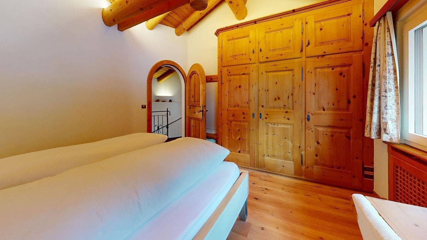 Foto 8 von 11: Apartment Alvetern - Stilvolle Wohnung in Sils Maria
