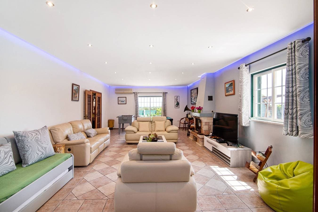 Foto 4 von 32: Villa 'Casa Do Sobreiro' mit Meerblick, WLAN und Klimaanlage