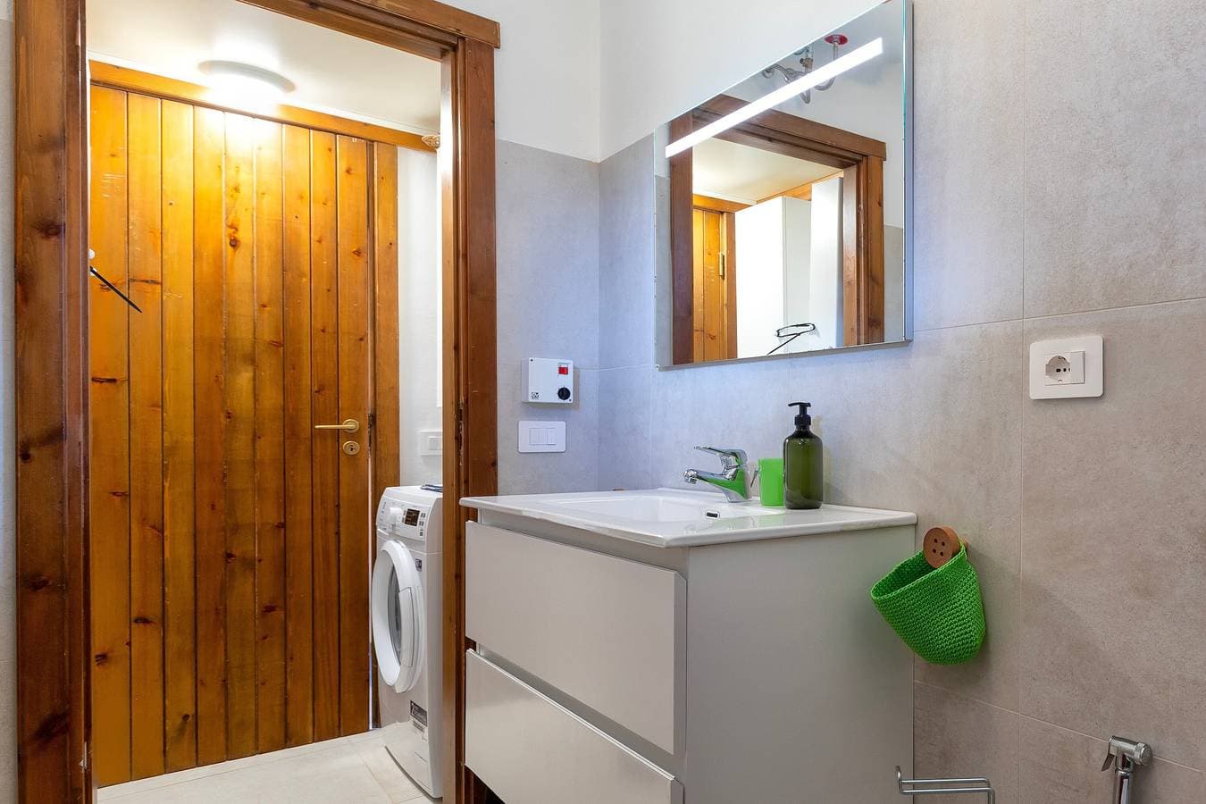 Foto 12 von 24: Ferienhaus 'Aura' mit Meerblick, privater Terrasse und WLAN