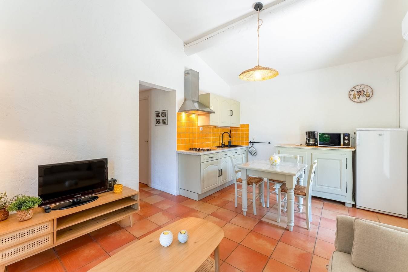 Foto 8 von 26: Ferienhaus „Lou Cigaloun“ mit privatem Pool, WLAN und Klimaanlage
