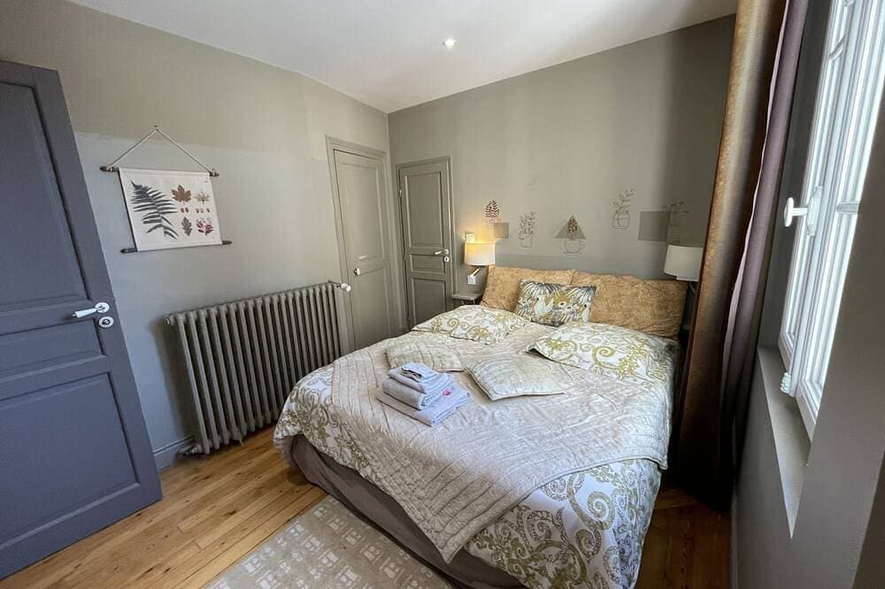Foto 3 von 8: Familien-Suite von F3 Gewähr im Herzen von Chartres 55m2 2 Schlafzimmer, Parkplatz