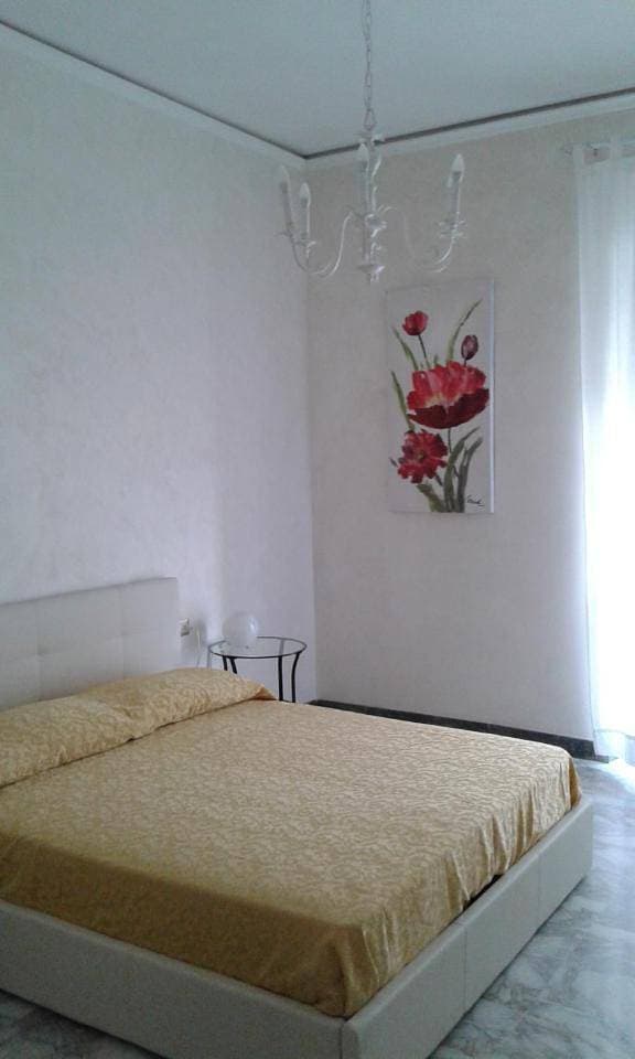 Foto 10 von 18: Double Room with Private Bathroom