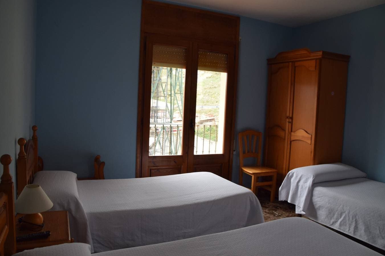 Foto 9 von 23: Zimmer 'Triple Con Balcón' mit Balkon und Wi-Fi
