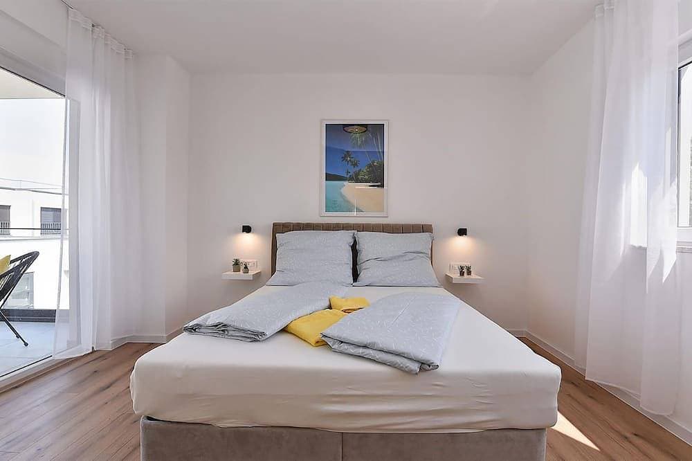 Foto 5 von 28: Beautiful home in Peroj with private swimming pool, can be inside or outside