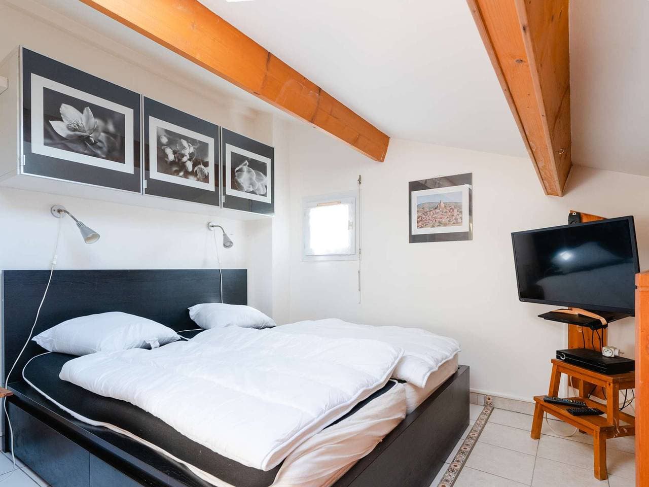 Foto 4 von 16: Klimatisiertes Studio-Maisonette mit Pool, WLAN und Parkplatz in ruhiger Lage