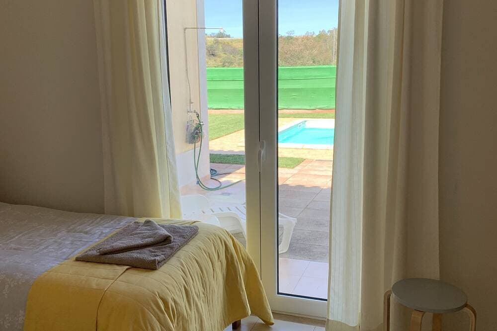 Foto 9 von 30: Villa with 10m x 5m Private Pool and Stunning Sea Views 2kms Beach