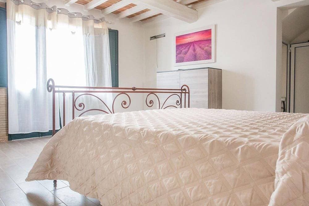 Foto 4 von 30: Gepflegte Villa mit Meerblick & Privatpool, Meernah, WLAN, Garten und Terrassen