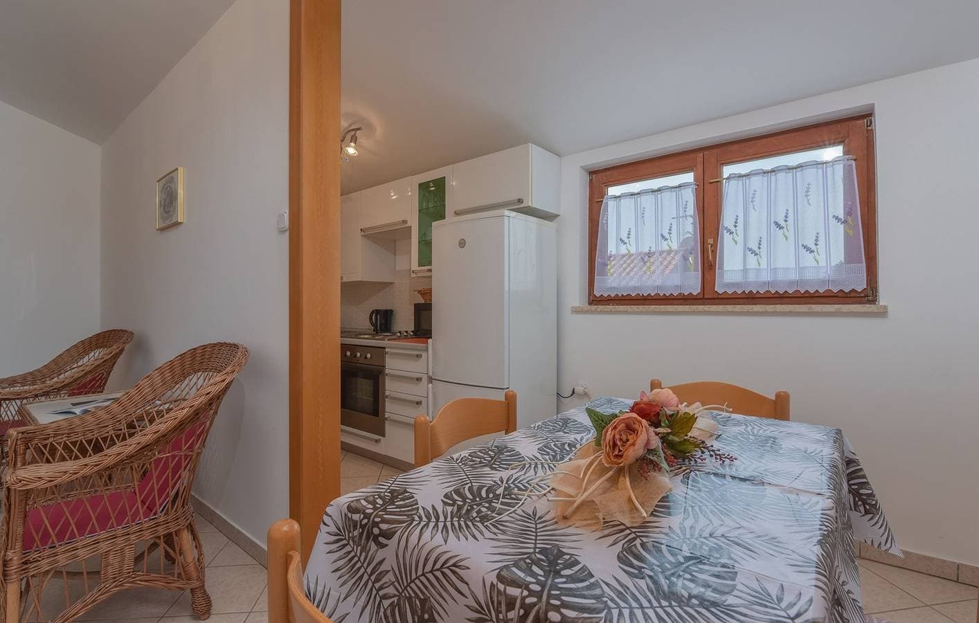 Foto 10 von 13: Ferienwohnung Kristijan mit Balkon in Funtana