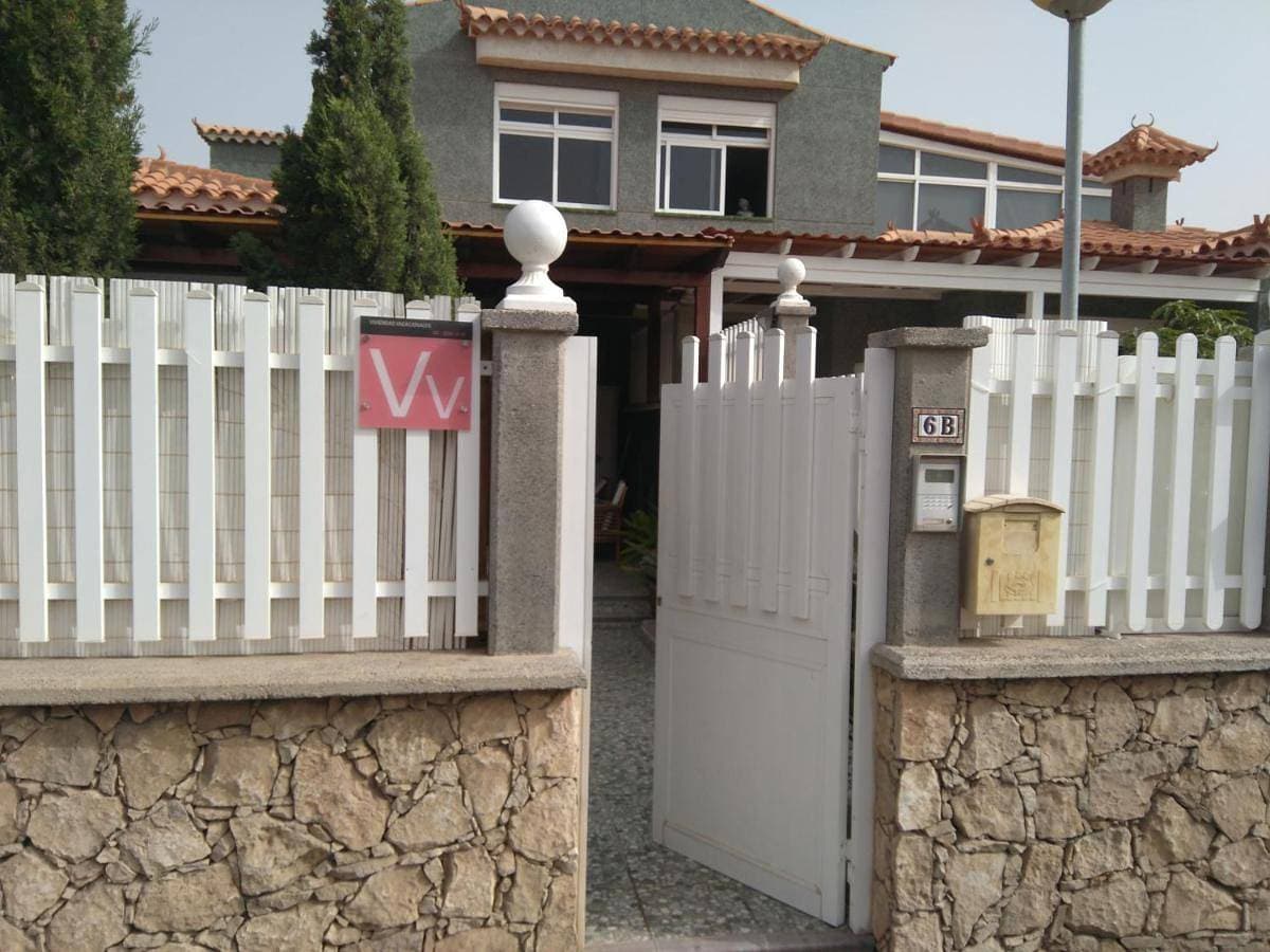 Foto 9 von 42: Four-Bedroom House