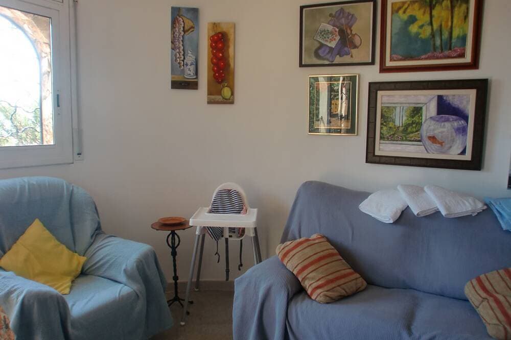 Foto 6 von 19: Wohnung in privater Villa 1,5 km. von Lloret de Mar. 500 Meter entfernt vom Cal Strand entfernt