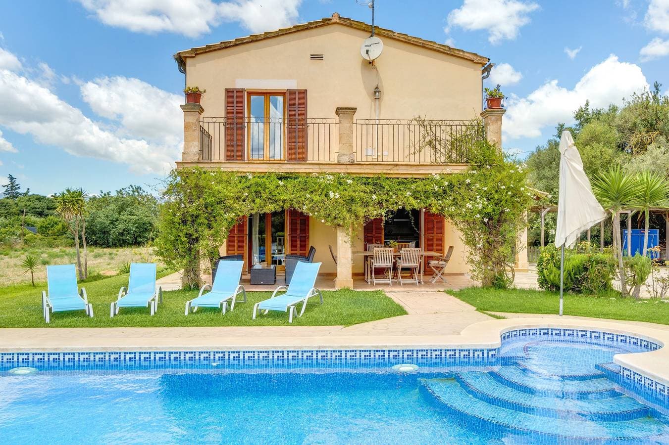 Casa de Ines con piscina 1