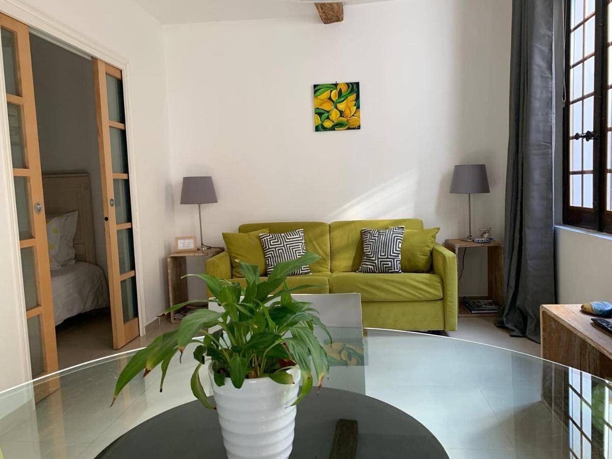 Foto 5 von 29: One-Bedroom Apartment