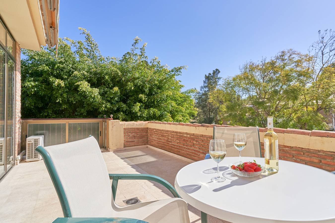 Foto 2 von 25: Ferienwohnung "Ombú" mit Meerblick, privater Terrasse und WLAN