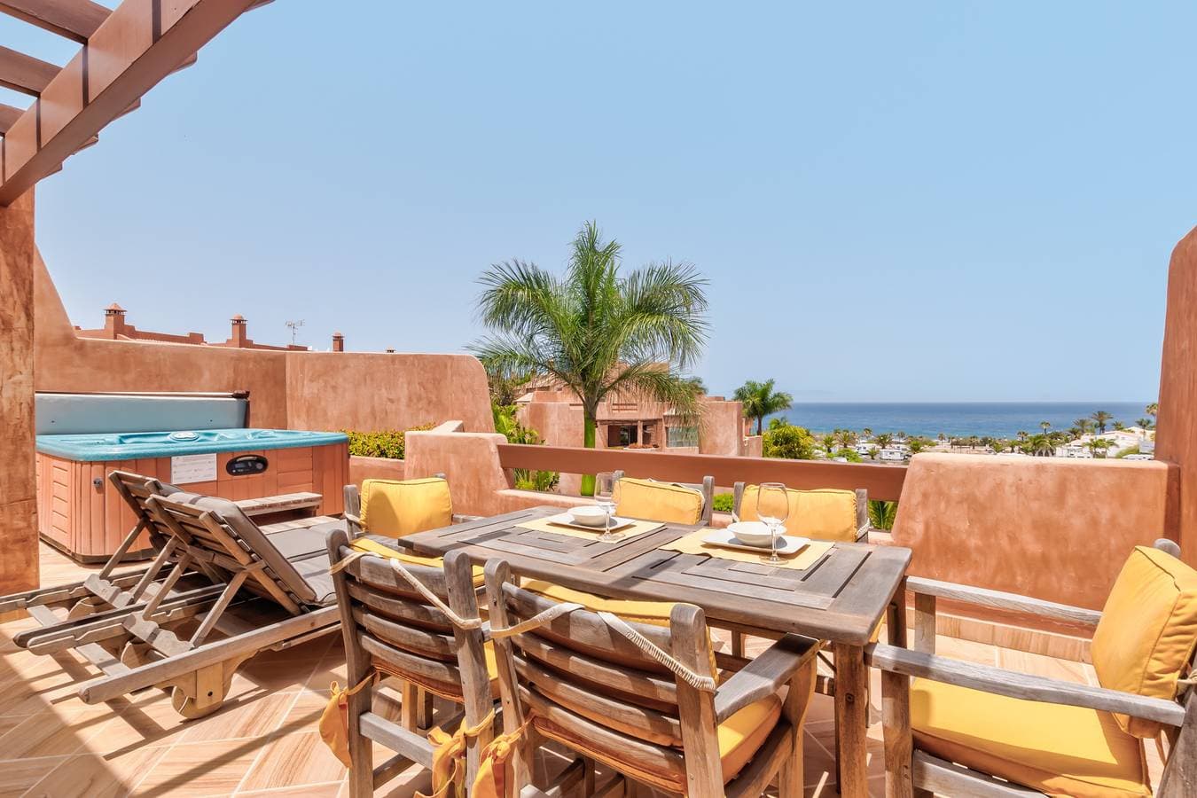 Bahia - Romen 2.2 Penthouse Sea View & Jacuzzi 2B 1