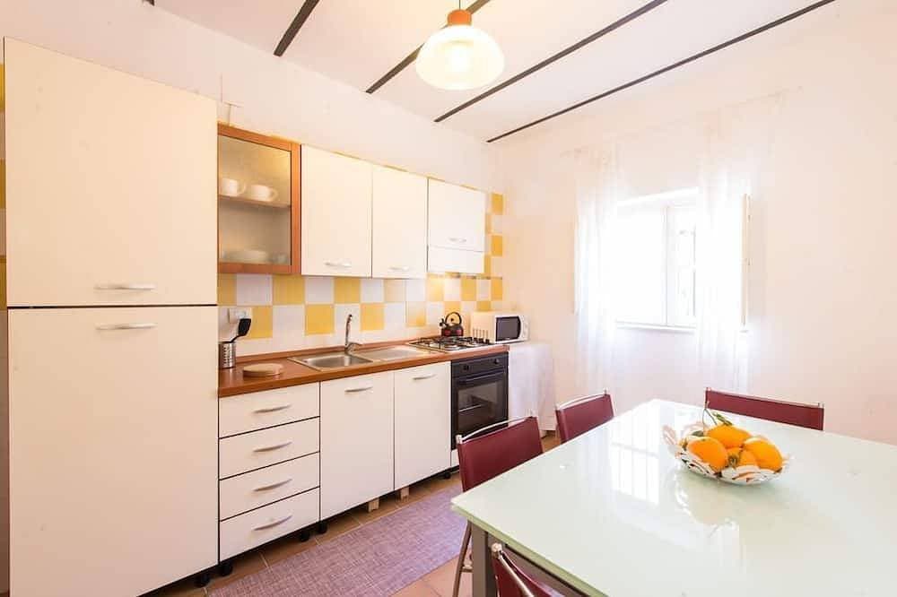 Foto 8 von 9: Palazzo Cammarata (Gebäude Ende des achtzehnten Jahrhunderts) Dreizimmerwohnung mit großem Wohnzimmer