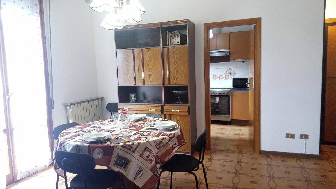 Foto 4 von 50: Two-Bedroom Apartment