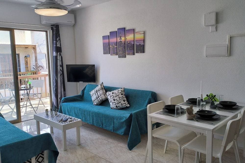 Foto 4 von 11: [Best Deal] 1-bedroom apartment, Sleep 5, in Ayia Napa Square with WiFi, AC