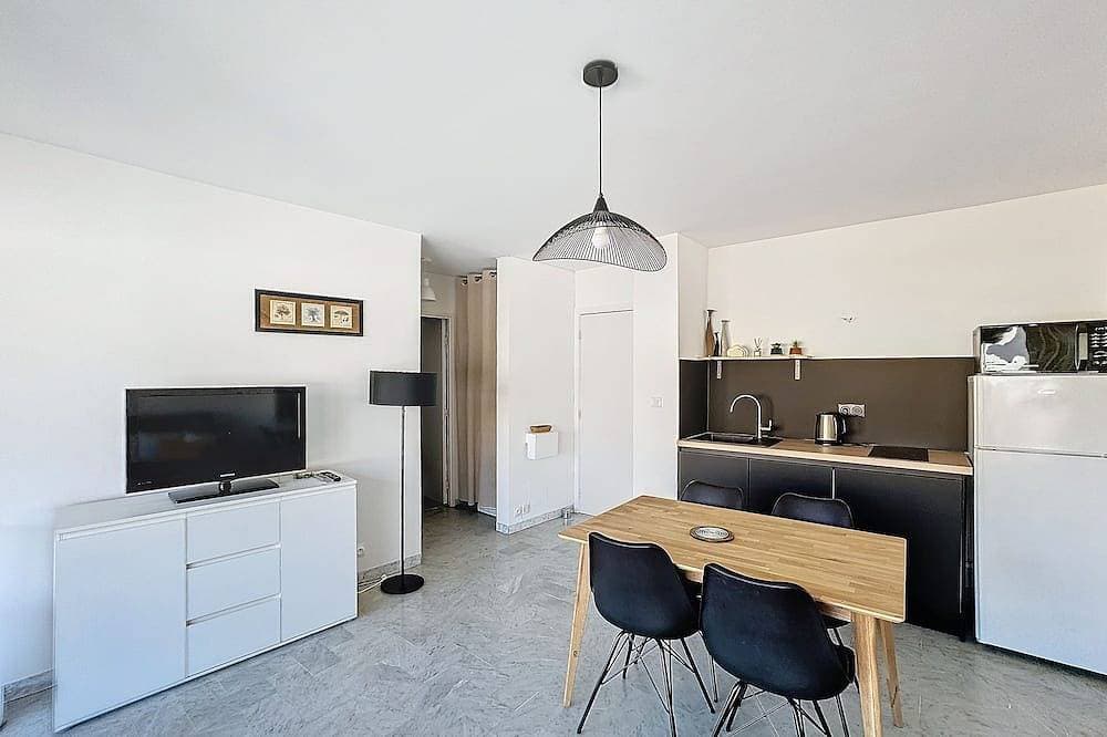Foto 7 von 11: Studio with parking in secure residence 50m from the sea and beaches