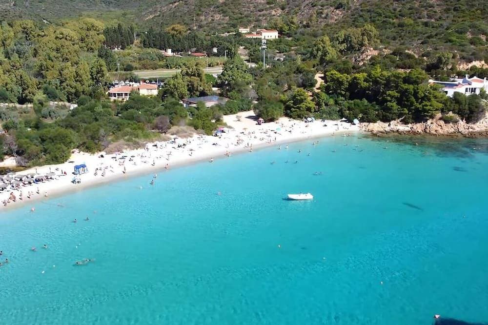 Villa Ericina a two-minute walk from Tuerredda beach 1