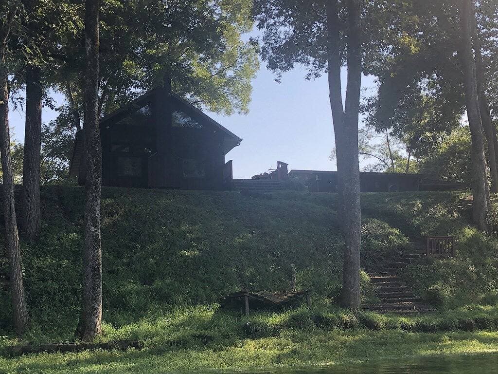 Foto 9 von 28: Perfekter Ort zum Angeln im White River / Kleine Hütte für 2-4 / 1 Zim. Mit Dachboden