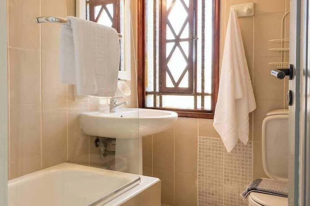 Foto 8 von 24: Romantic Corner - Penelope Sea View Maisonette