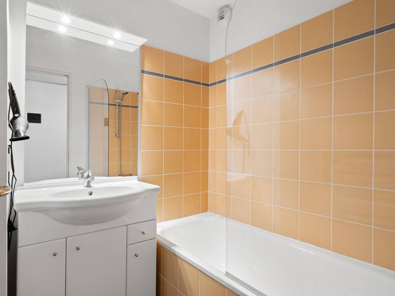 Foto 12 von 15: Reizende Ferienwohnung in Grasse mit Pool, Balkon und in der Nähe von Sehenswürdigkeiten