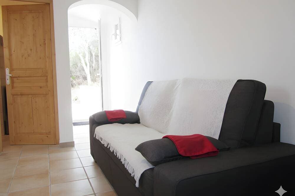 Foto 7 von 27: Mini-Villa 19 m2 für 2 Personen + Klimaanlage + Pool, Meer- und Bergblick