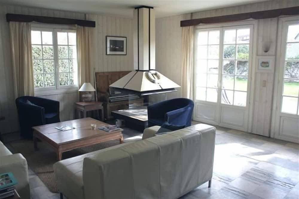 Foto 8 von 30: Schönes Haus mit großem Garten in Südlage, am Strand von Deauville-Benerville