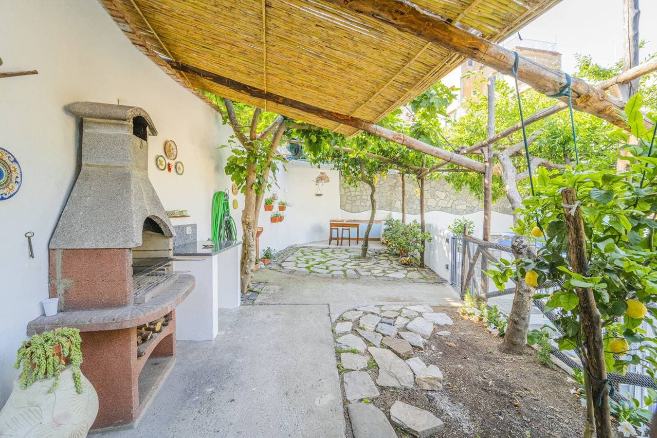Foto 11 von 75: Nur 2 km vom Strand entfernt: Gemütliche Ferienwohnung mit Parkplatz, Terrasse und WLAN