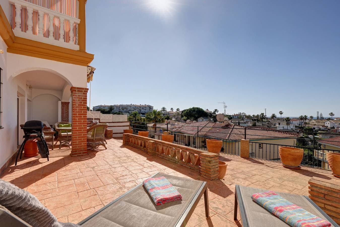 Foto 5 von 26: Ferienwohnung "Fantastischer Meerblick auf 80 qm Terrasse" mit Pool und WLAN
