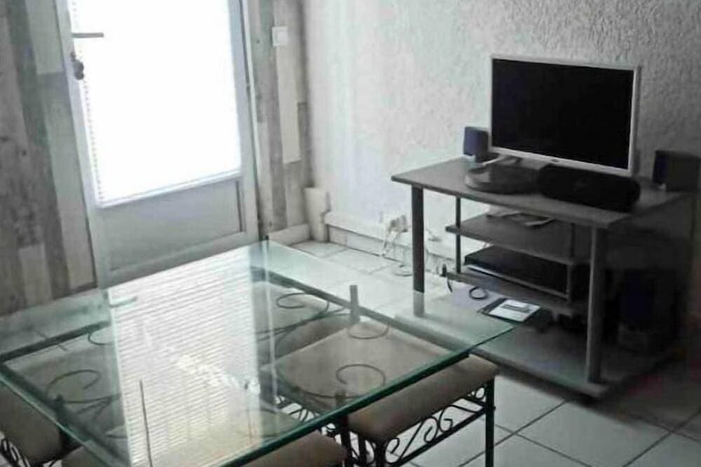 Foto 12 von 30: Fully-equipped T2 apartment in Port de Canet-en-Roussillon, ground floor, near beach.