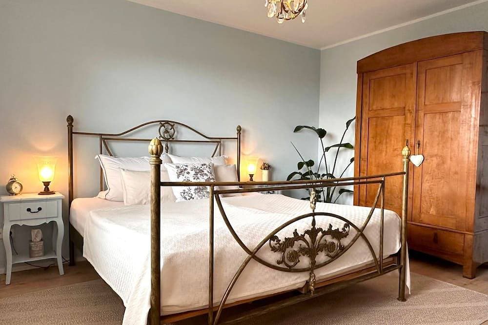 Foto 4 von 30: 5-Sterne Ferienwohnung Panorama-Suite mit Traumaussicht, Garten und Sauna