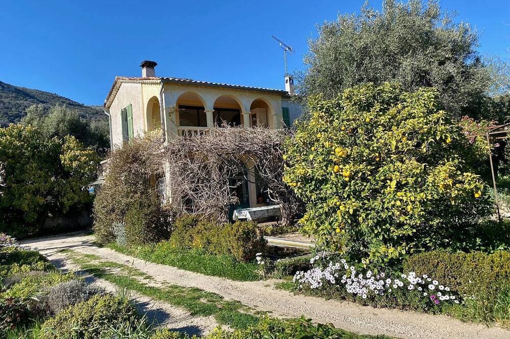 Appartment in charming old country house 1