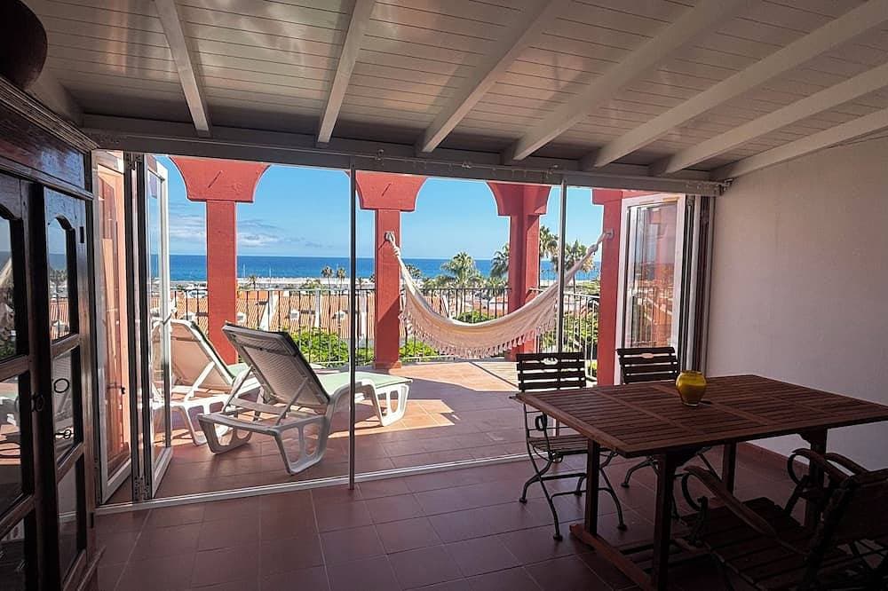 Foto 13 von 16: Penthouse mit großer Terrasse und Meerblick
