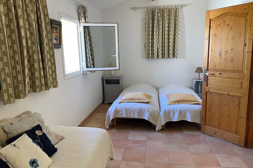 Foto 5 von 30: Sanary Charming Country House With Garden.Small Dogs Accepted