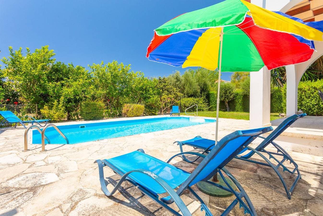 Foto 9 von 29: Villa für 4 Personen mit Balkon
