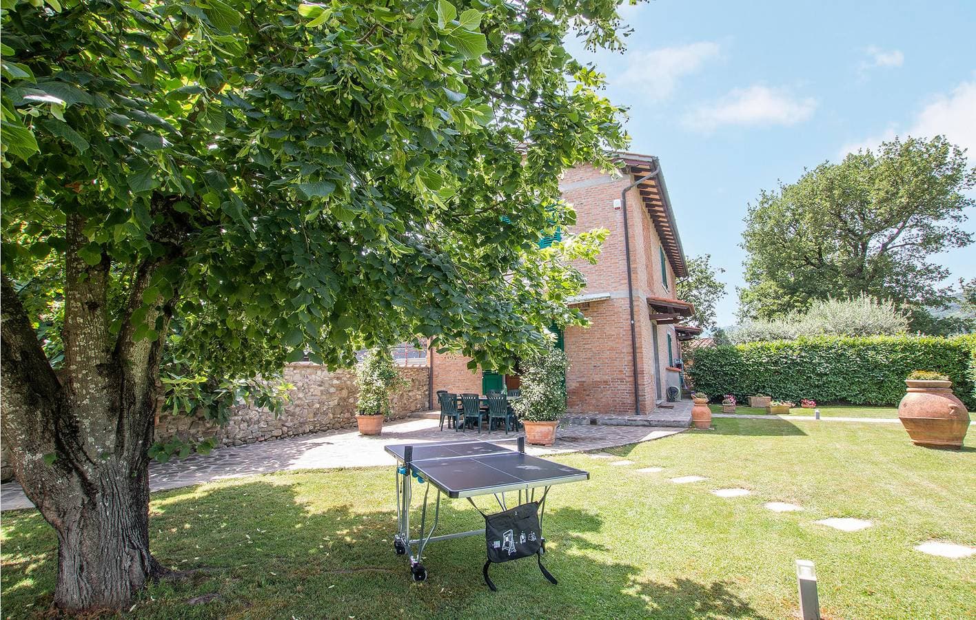Gartenwohnung mit Pool in Barberino 1