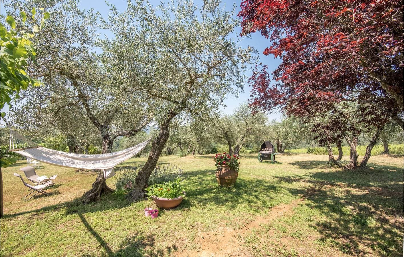 Foto 9 von 32: Rückzugsort am Fluss mit Angeln und Garten