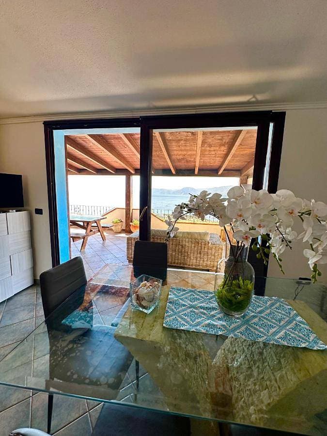 Foto 3 von 25: Three-Bedroom Apartment with Terrace and Sea View