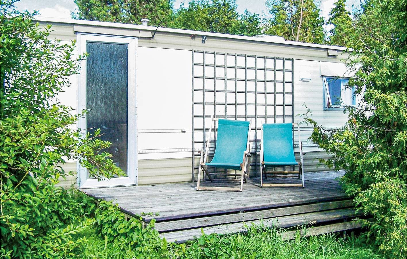 Foto 4 von 16: Wohnwagen für 4 Personen mit Terrasse