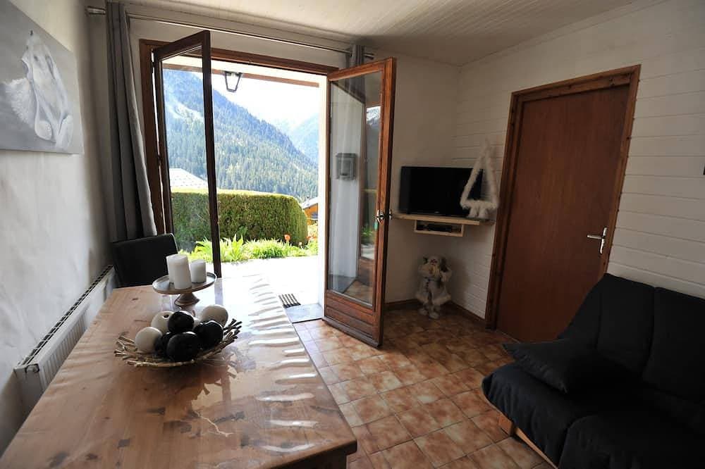 Foto 7 von 14: Wohnung D von Süden ausgerichteten Garten schönen Blick auf die Berge - Bas Crey