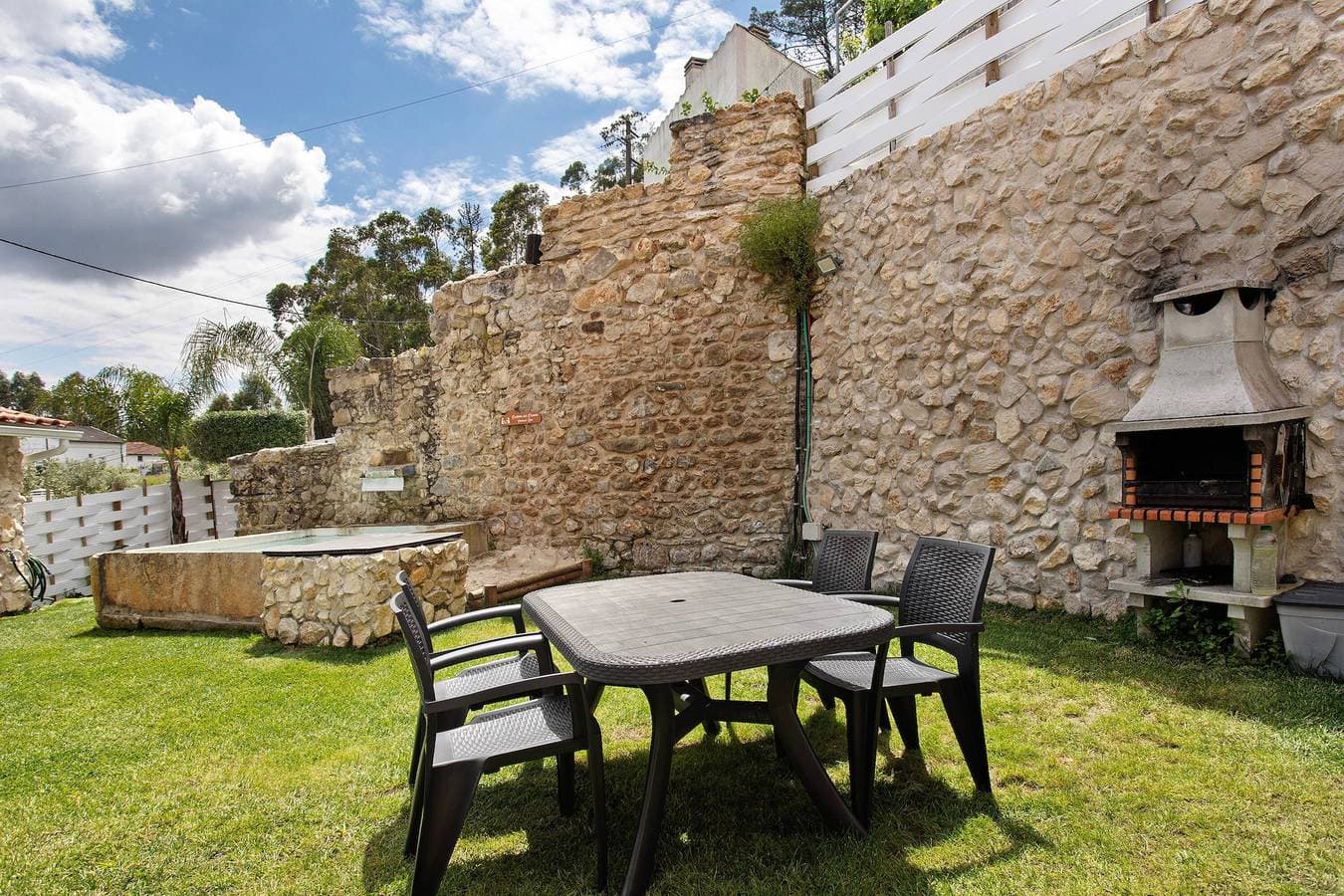 Foto 3 von 39: Ferienhaus 'Castelos Amarelo' mit privatem Pool, Wi-Fi und Klimaanlage