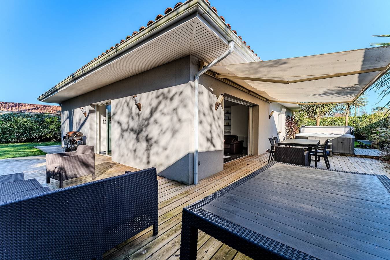 Foto 2 von 24: Komfortable Villa mit Whirlpool zwischen See und Ozean