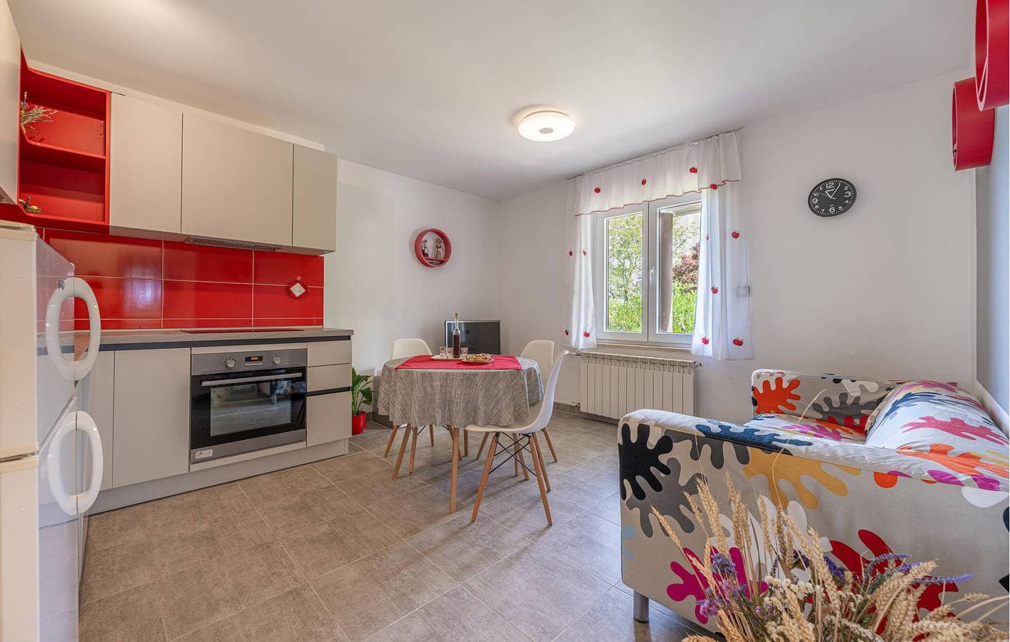 Foto 5 von 28: Gemütliche Ferienwohnung in Pazin mit Terrasse und malerischer Aussicht